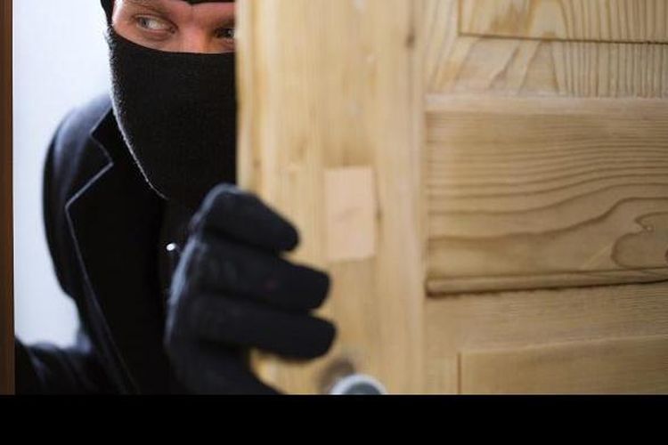 melindungi rumah dari pencuri